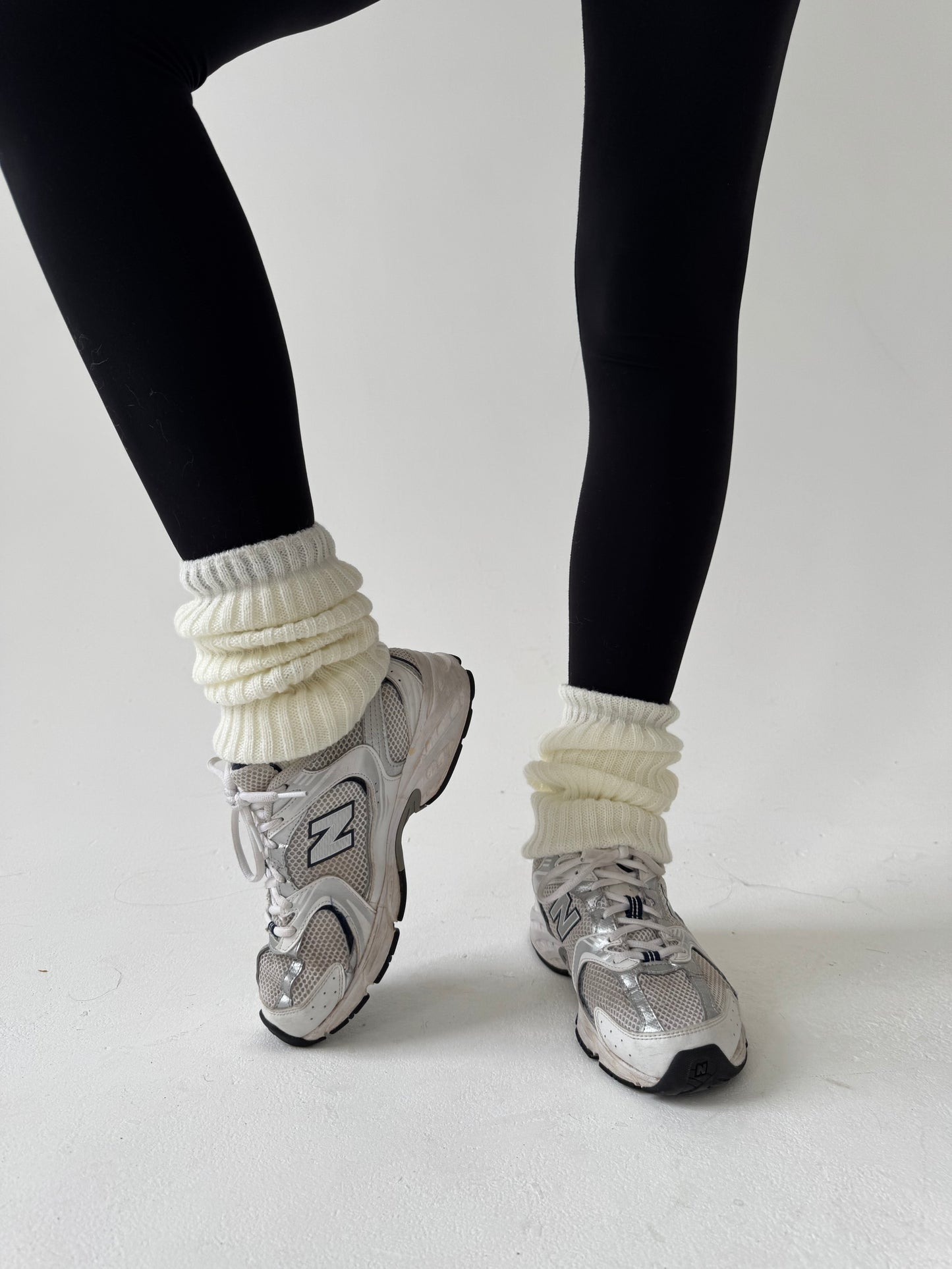 OFF DUTY leg warmers