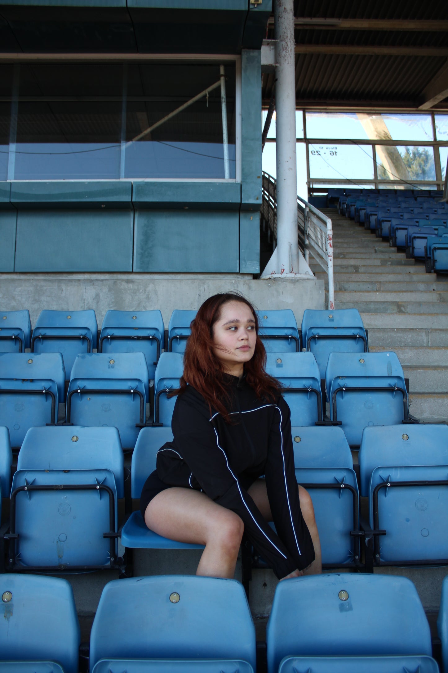 MARATHON UNISEX TRACK JACKET
