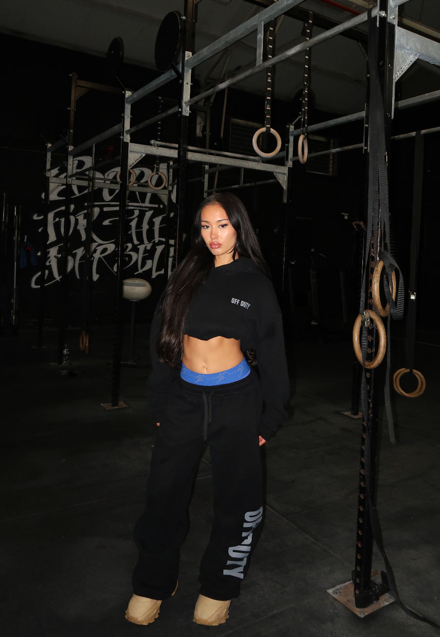 ARC SWEATS - PRE-ORDER TO BE SHIPPED WC/ DEC 8