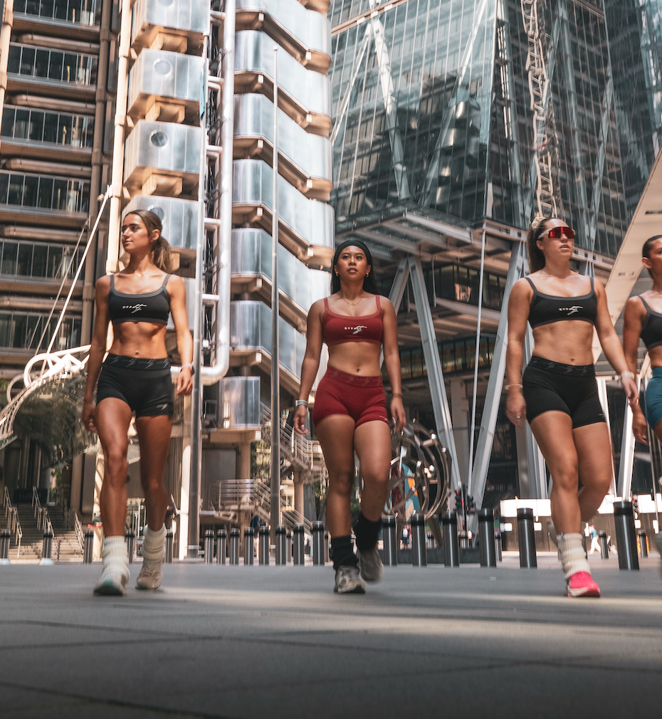 MARATHON SHORTS RED LINE